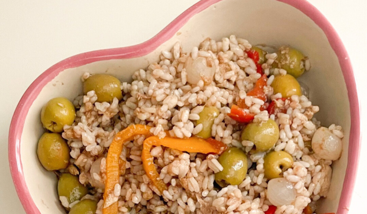 Insalata di riso con vuna e sott'aceti