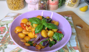 Gnocchi, cannellini e verdure al forno
